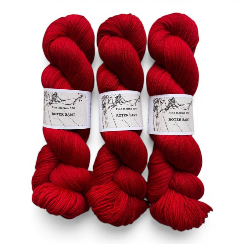 Atelier Franziska Uhl FINE MERINO 550 - BONIFAKTUR - ROTER SAMT - Atelier Franziska Uhl FINE MERINO 550