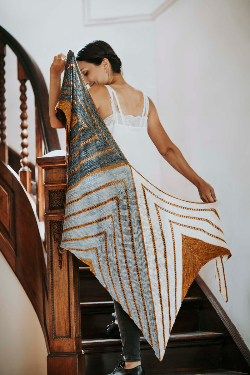 The Frank Shawl (Joji Locatelli) – Garnpaket - BONIFAKTUR - Kleinste -The Frank Shawl von Joji Locatelli – Garnpaket
