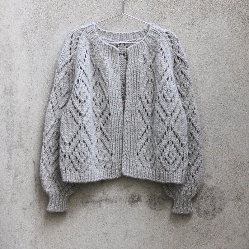 Clotilde Cardigan – Strickanleitung & Garnpaket - BONIFAKTUR