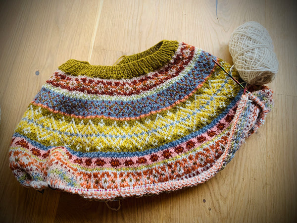 Work in progress: Strickjacke HULDA von Kristin Wiola Ødegård