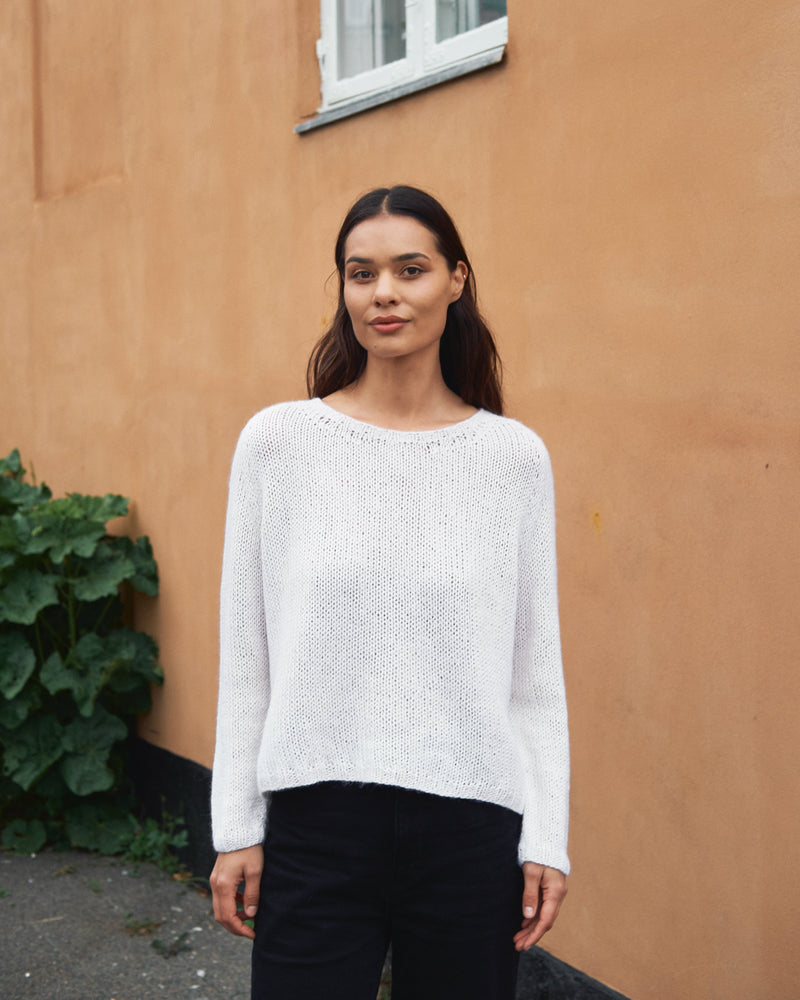 Alice Sweater – Strickanleitung & Garnpaket - BONIFAKTUR - Kleinste -Alice Sweater – Strickanleitung & Garnpaket - BONIFAKTUR