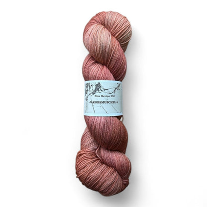 Atelier Franziska Uhl Fine Merino 550 - BONIFAKTUR - JAKOBSMUSCHEL 6 - Atelier Franziska Uhl Atelier Franziska Uhl Fine Merino 550 JAKOBSMUSCHEL 6