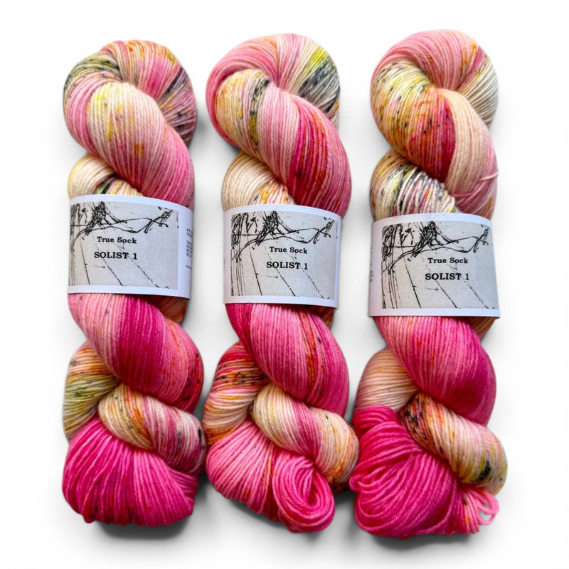 Atelier Franziska Uhl HANDGEFÄRBTE SOCKENWOLLE - TRUE SOCK - BONIFAKTUR - Solist 1 - Atelier Franziska Uhl HANDGEFÄRBTE SOCKENWOLLE - TRUE SOCK