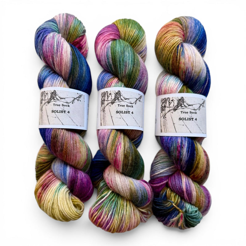 Atelier Franziska Uhl HANDGEFÄRBTE SOCKENWOLLE - TRUE SOCK - BONIFAKTUR - Solist 4 - Atelier Franziska Uhl HANDGEFÄRBTE SOCKENWOLLE - TRUE SOCK