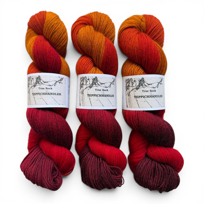 Atelier Franziska Uhl HANDGEFÄRBTE SOCKENWOLLE - TRUE SOCK - BONIFAKTUR - Teppichhändler - Atelier Franziska Uhl HANDGEFÄRBTE SOCKENWOLLE - TRUE SOCK
