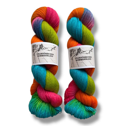 Atelier Franziska Uhl HANDGEFÄRBTE SOCKENWOLLE - TRUE SOCK - BONIFAKTUR - Französisches Sommerkleid - Atelier Franziska Uhl HANDGEFÄRBTE SOCKENWOLLE - TRUE SOCK