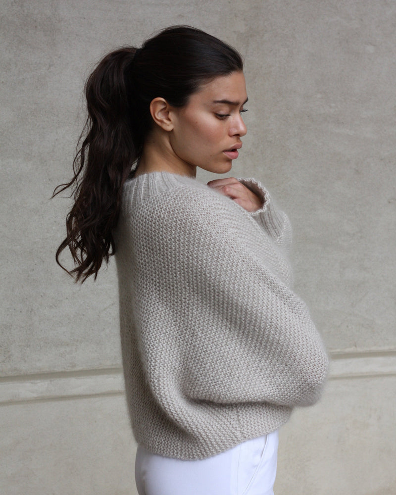 Hannah Sweater – Strickanleitung & Garnpaket - BONIFAKTUR - Kleinste -Hannah Sweater – Strickanleitung & Garnpaket - BONIFAKTUR